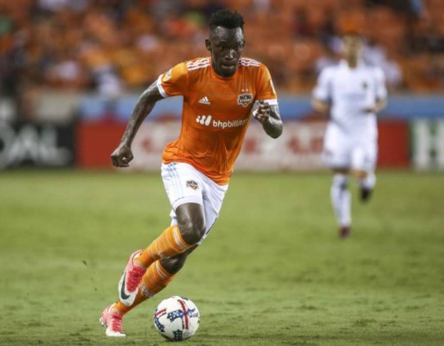 Alberth Elis: El Houston Dynamo de la MLS habría llegado a un acuerdo con el Monterrey de México, según Diario Diez el equipo estadounidense le habría pagado 2.5 millones de dólares al cuadro mexicano por el catracho.