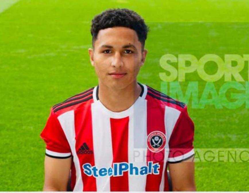 Angelo Cappello: Delantero hondureño de raíces hondureñoas que firmó su primer contrato como futbolista profesional con el Sheffield United de la Premier League de Inglaterra. El chico de 18 años nació en Belice, su madre es hondureño y su padre italiano.