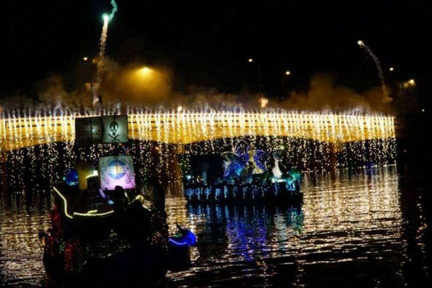 Como cada año los porteños brillaron con la tan esperada noche veneciana.