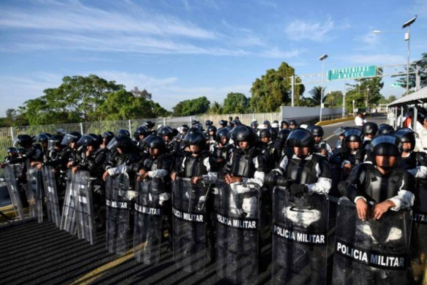 Más de 2,000 soldados de la Guardia Nacional resguardan la frontera entre México y Guatemala.