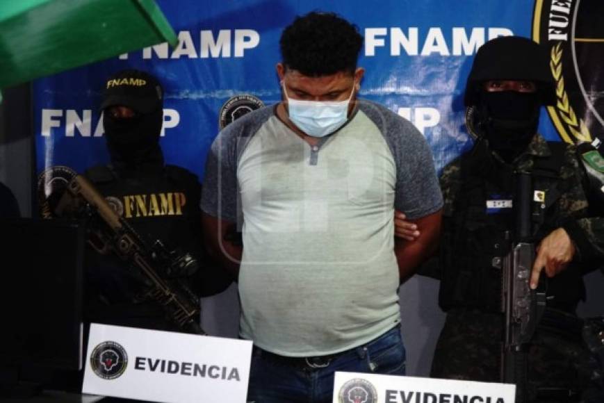 Los arrestados fueron trasladados a los tribunales correspondientes por suponerlos responsables de los delitos de tráfico de drogas y asociación para delinquir en perjuicio de la salud de la población del Estado de Honduras.