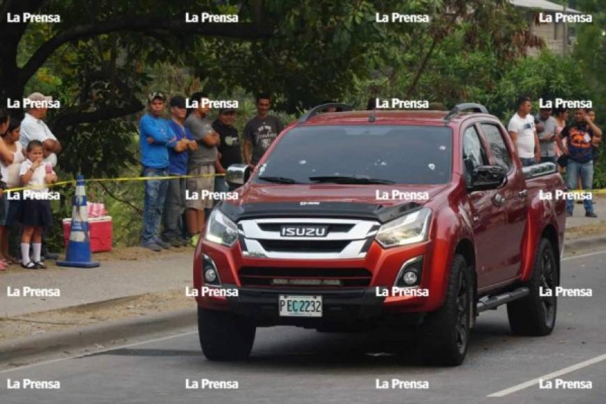 El conductor de un vehículo doble cabina fue acribillado a balazos la tarde de este lunes a la altura del sector conocido como El Centavo en Villanueva, Cortés, zona norte de Honduras.