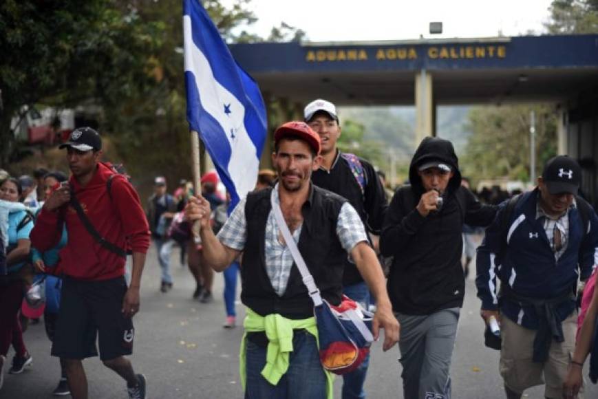 Los más de 1,000 hondureños se unirán a una caravana de migrantes que salió de San Pedro Sula el pasado miércoles hacia Guatemala, país que se encuentra en la ruta del migrante hacia Estados Unidos.