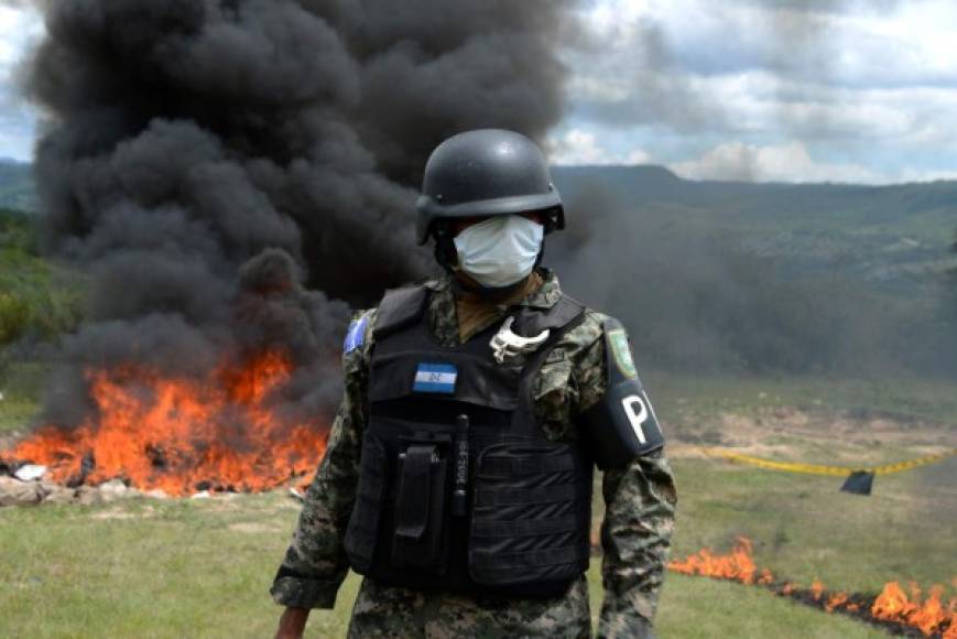 Un total de 211 kilos de cocaína fueron incinerados este viernes por la Policía Militar.
