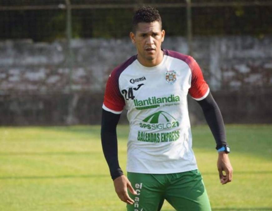 Yaudel Lahera: El delantero cubano finalizó su contrato con Marathón y de momento no sabe si se le renovará.