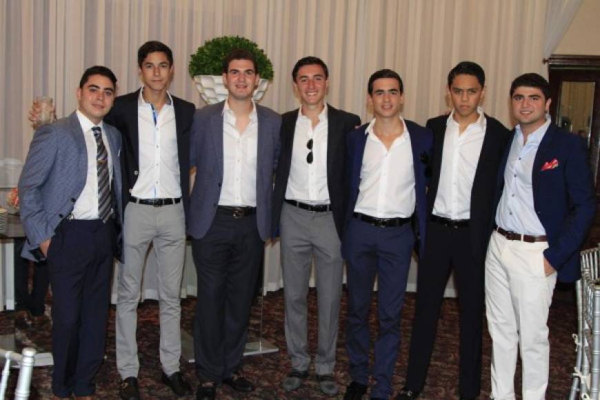 Nelson Kafati, José David Bustillo, Guillermo Belot, Christopher Harris, Emín Abufele, Luis Cardona y Michael Canahuati.