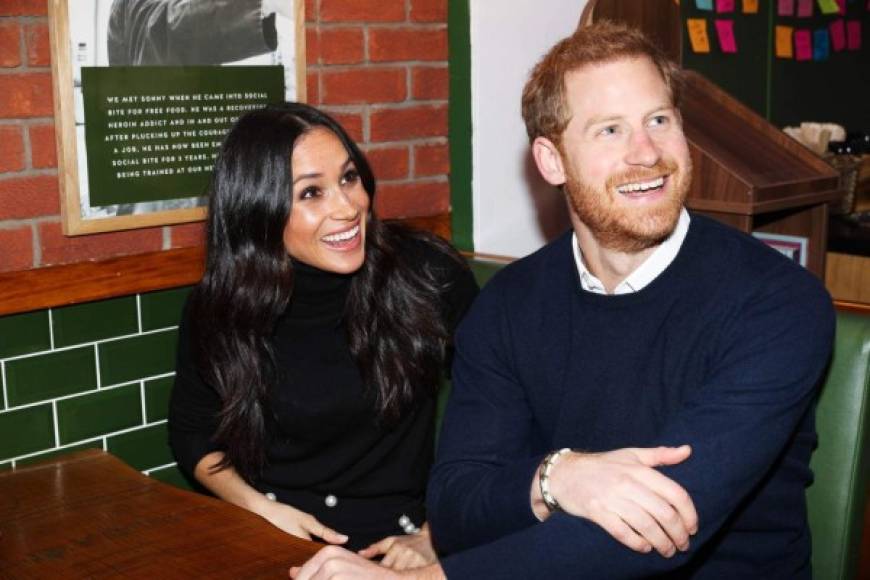 Por su alianza con Harry, Meghan recibió el título de Duquesa de Sussex y el tratamiento de Alteza. En octubre de ese mismo año se dio a conocer que la pareja agrandaría su familia con la llegada de su primogénito, quien nació el 6 de mayo del año siguiente con el nombre de Archie Harrison Mountbatten-Windsor, pero sin títulos nobiliarios.