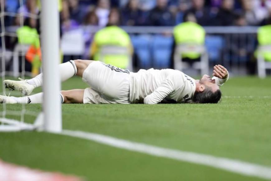 Gareth Bale sufrió una dura caída tras fallar un gol ante Valladolid. Foto AFP