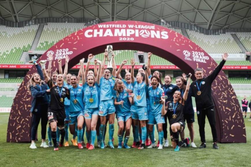 En Australia también se sigue jugando al fútbol e inclusive este fin de semana se consagró campeón de la Liga femenina el club Melbourne City. Terminaron la liga regular como líder invicto, tras conseguir once triunfos, un empate y con solo cuatro goles en contra.