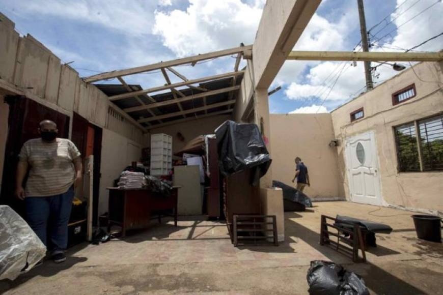 Un tornado destruyó este jueves cinco viviendas y causó daños parciales en otras 67, sin víctimas mortales, en cuatro barrios del oeste de Managua, capital de Nicaragua, informaron las autoridades.