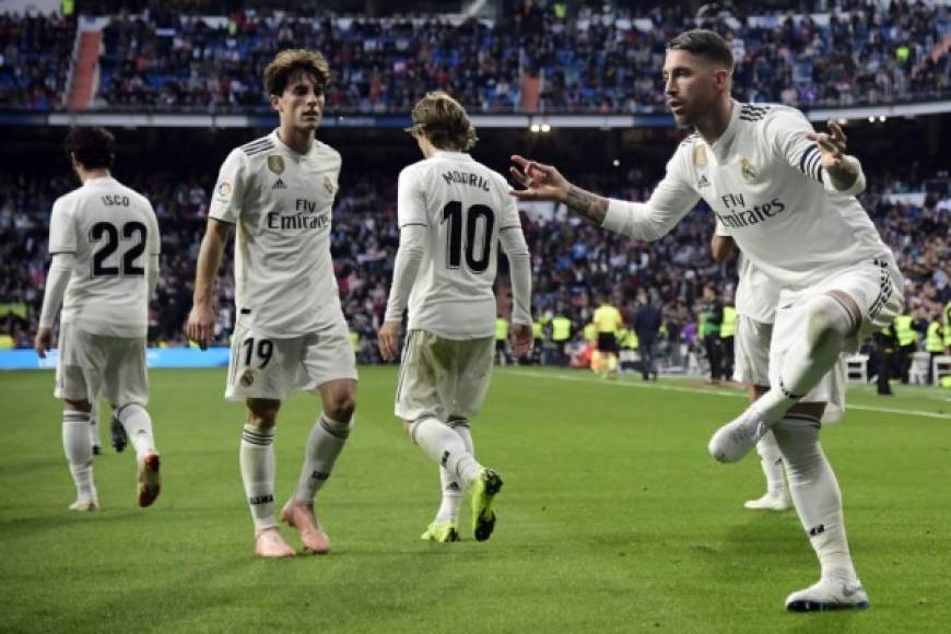 Sergio Ramos llamó la atención de todos con esta extraña celebración. Foto AFP