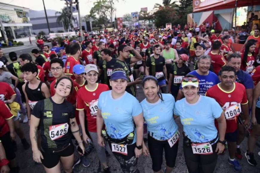 Unos 22 clubes de runners sampedranos participan en el evento este año. Además, ocho clubes de Tegucigalpa, y otros de la zona central, sur, oriental, occidental y el litoral atlántico.