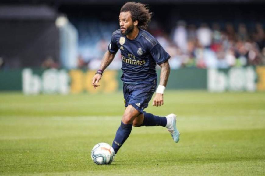 Marcelo: Lateral brasileño que juega por la banda izquierda. Milita en el Real Madrid.