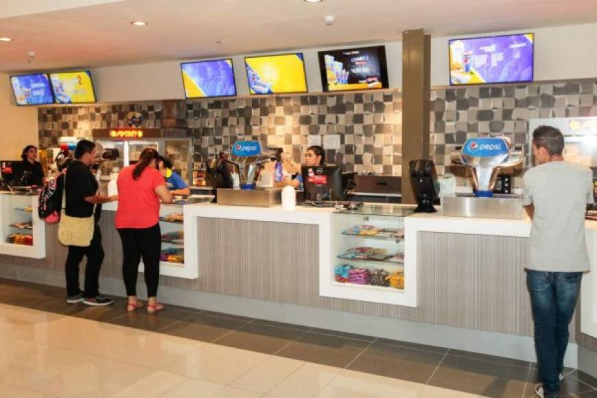 Las palomitas de maíz, bebidas y dulces no podrán faltar entre los pedidos de los clientes de las nuevas salas de cine de Metrocinemas.