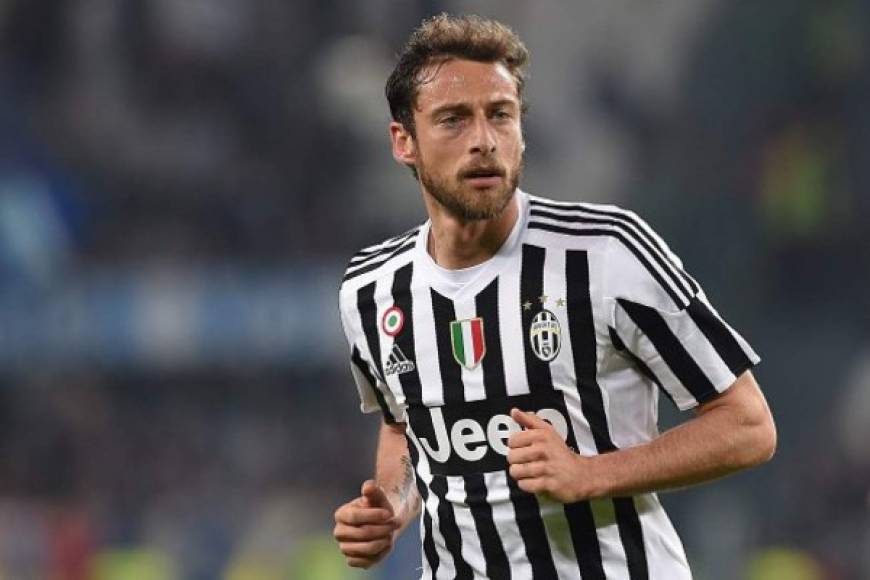 Marchisio: Tras rumores que puede dejar a la Juve e irse al Milan, ahora según Premium Sport, el Chelsea de Antonio Conte, que ya le tuvo a sus ordenes en la Juventus, el que estaría interesado en él.