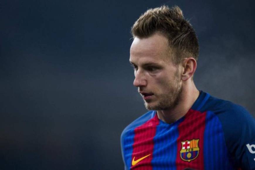 Rakitic se podría ir del Barcelona por lo que sería el sacrificado para que en su lugar llegue Verratti.