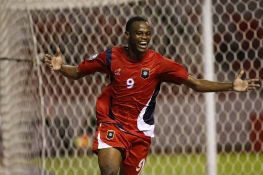 El delantDeon McCaulay, quien jugó hace pocos con Belice la Copa Centroamericana, suena para llegar al Honduras Progreso.