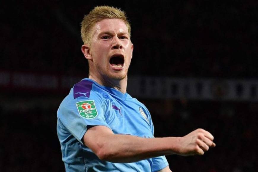 13. Kevin De Bruyne (Manchester City) - El mediocampista belga devenga al mes la cantidad de 1.64 millón de euros.