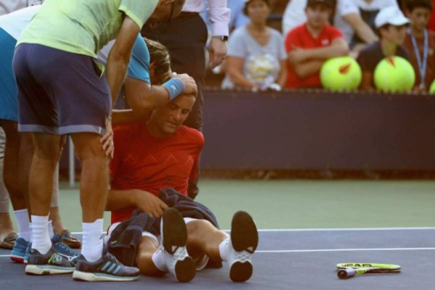 La ola de calor ha afectado a los tenistas que disputan el Abierto de Estados Unidos en Nueva York, donde las autoridades activaron el protocolo de emergencia, permitiendo a los jugadores un descanso de 10 minutos entre sets.