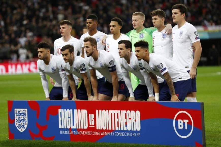Inglaterra - La selección inglesa logró su clasificación con seis triunfos. Estuvo 43 partidos consecutivos de eliminatoria en la Euro y el Mundial sin perder, hasta que perdió en octubre contra la República Checa.