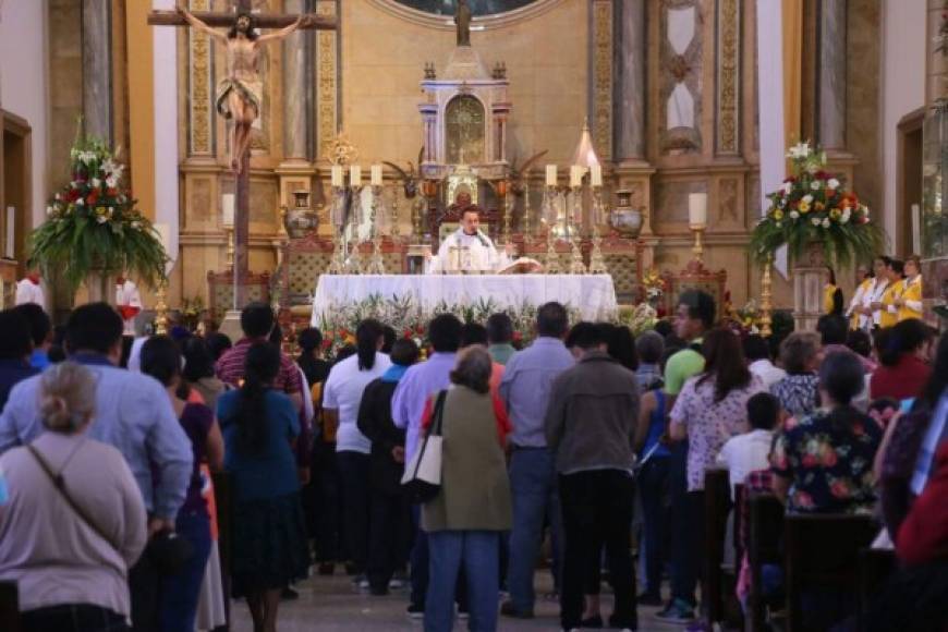 Chávez llegó a Tegucigalpa invitado por el cardenal hondureño, Oscar Andrés Rodríguez.<br/>