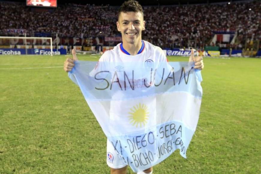 El argentino Matías Garrido celebró con la bandera de Argentina y con dedicación para su ciudad natal, San Juan.