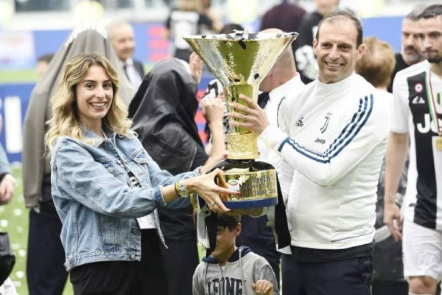 Valentina Allegri: Es la hija del actual entrenador de la Juventus, Massimiliano Allegri. Es una típica chica que va siempre a la moda.
