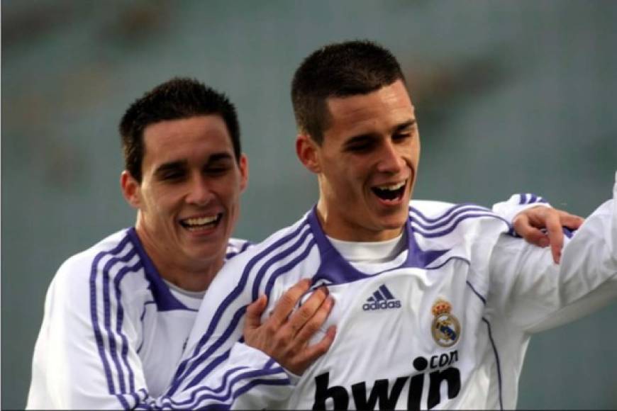 Los Callejón - José y Juanmi llegarón a las categorías inferiores del Real Madrid en 2002 donde fueron ascendiendo hasta que en la temporada 07/08 consiguen llegar al Castilla en Segunda División B.
