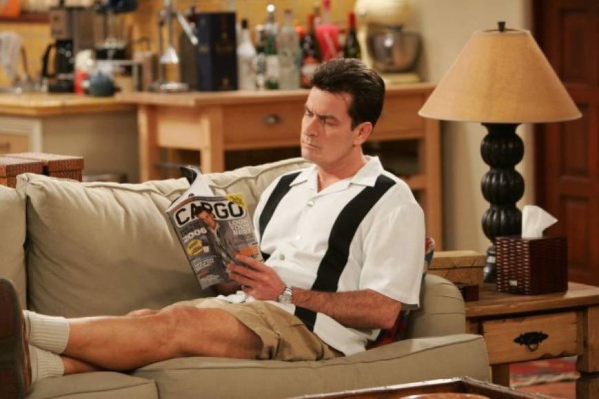 El actor, que se ha divorciado tres veces y tiene cinco hijos, interpretó al soltero mujeriego Charlie Harper en la comedia 'Two and A Half Men' durante ocho años.