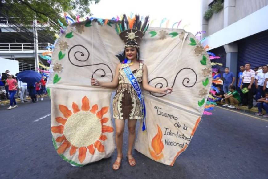 La alumna Nalyerith Zapata del Instituto Técnico Morazán.