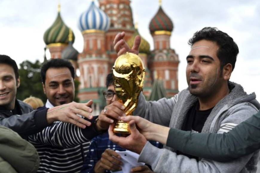 Los aficionados iraníes comenzaron a llegar a Moscú para alentar a su Selección desde la semana pasada.