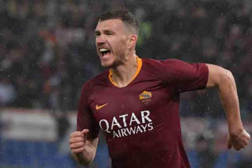 Según Il Messaggero, el Inter retoma contactos con el Roma por Edin Dzeko. Los de Conte ofrecen 13 millones, pero los romanistas piden 18.