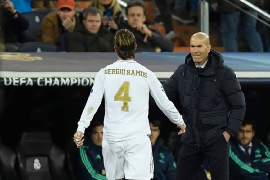 Zidane respaldó a Sergio Ramos luego de la expulsión.