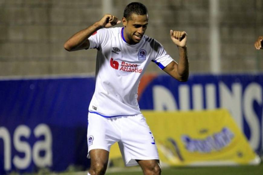 Estreno goleador. Eddie Hernández marcó su primer gol con la camiseta del Olimpia y así lo celebró, con un baile incluido.