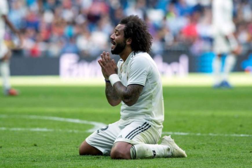 Marcelo se lamenta tras la derrota del Real Madrid. Foto AFP