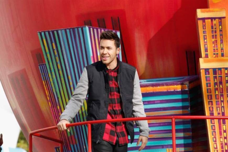 También el cantante latino Prince Royce estuvo presente el evento.