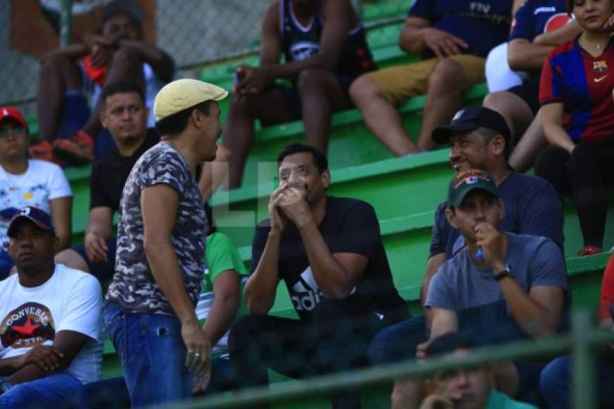 Rambo de León se encuentra en Honduras y decidió llegar al estadio Excélsior para ver a su amado Platense.