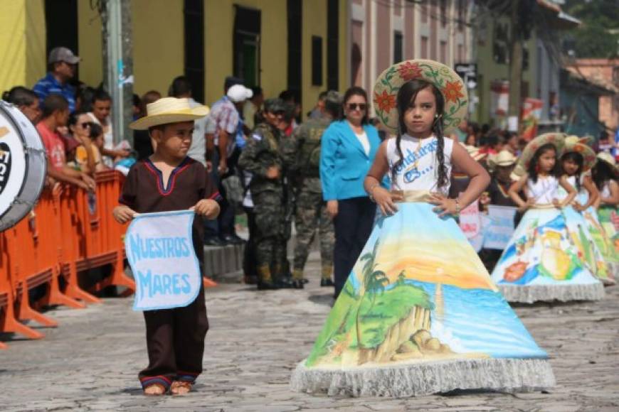 Entre los principales atractivos se encuentran los vestidos típicos que resaltan la cultura y tradición de los pueblos indígenas del Occidente.<br/>