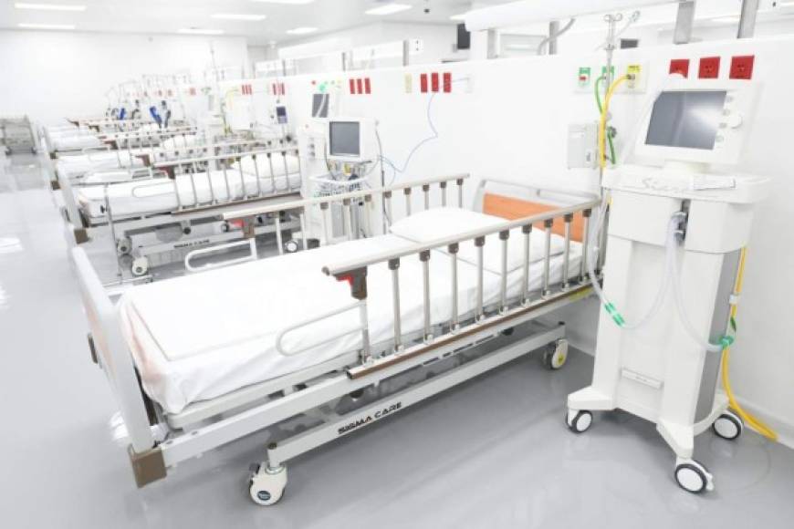 También cuenta con nuevo equipo para respiración artificial, laboratorio, banco de sangre y de plasma.