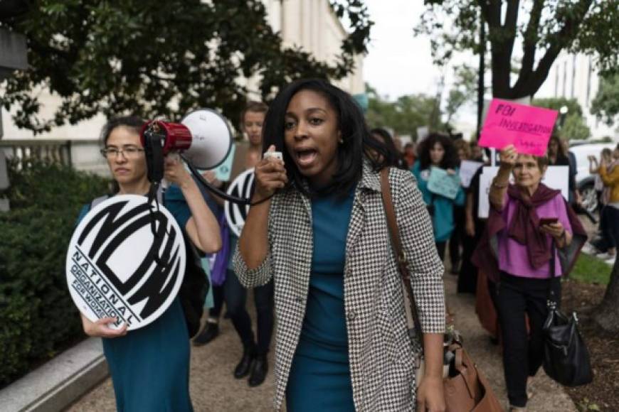 Las manifestantes relataron sus propias experiencias de acoso sexual durante las protestas en Washington D.C.