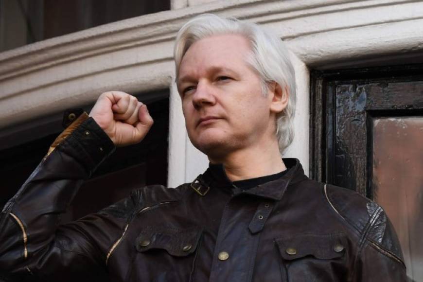Sin embargo, Assange acaba de ser detenido una segunda vez 'en nombre de las autoridades estadounidenses' que emitieron 'una orden de extradición' en su contra, haciéndose realidad su mayor temor.