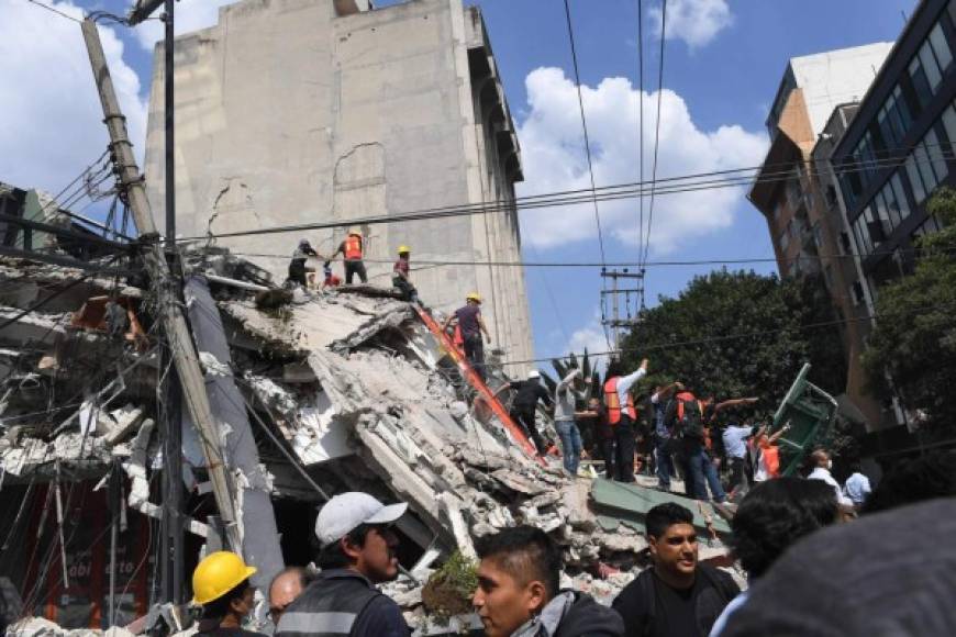 En la mañana de este martes, las autoridades habían realizado un simulacro de sismo.