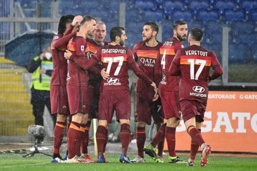 17. Roma (460 millones de euros) - El primer equipo italiano en esta lista es la Roma. Es un habitual de Champions en las últimas temporadas, aunque en esta ocasión se tuvo que confomar con la Europa League. Eso sí, está en las semifinales tras haber eliminado al Ajax en cuartos. Entrar en Champions lo tendrán complicado, pero se han asegurado virtualmente repetir en Europa el año que viene. A menos que, claro está, acaben ganando la Europa League. Eso sería un subidón para el club.