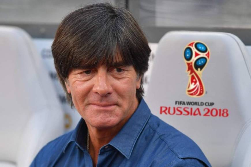 1) Joachim Löw (Alemania) 3.85 millones de euros.