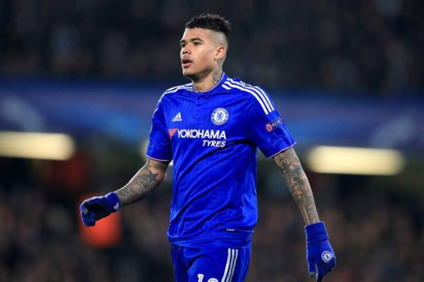 Según informa el diario Mirror, el atacante brasileño del Chelsea, Robert Kenedy, jugará a prestamo en el Newcastle esta temporada. El jugador fue apartado de los 'blues' por motivos disciplinarios y el año pasado no brilló en el Watford, donde también jugó como cedido.