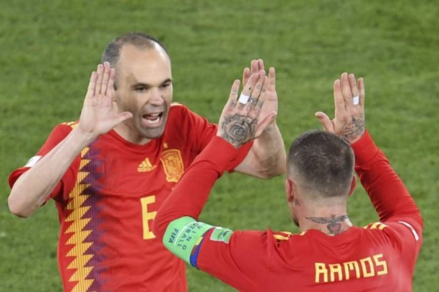 La selección de España terminó en el primer lugar del grupo B