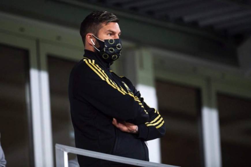 El francés André-Pierre Gignac, delantero del Tigres de México, estuvo un buen rato en el palco del estadio de Orlando observando el partido Olimpia-Montreal Impact, antes de su juego contra New York City.