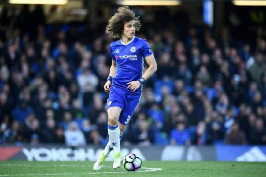 David Luiz: El Chelsea anda detrás del fichaje del central italiano Rugani, y según el Daily News, el brasileño David Luiz podría ser incluido en la operación.
