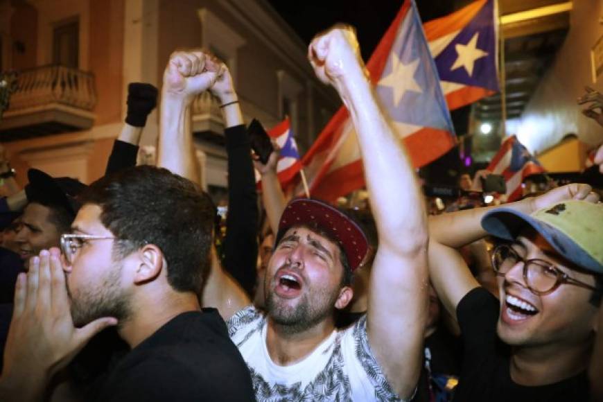 'Se siente cabrón hacer historia con mi gente, con mi pueblo, con mi Puerto Rico', Benito Martínez (Bad Bunny), otro de los artistas que lideró las manifestaciones contra Rosselló.