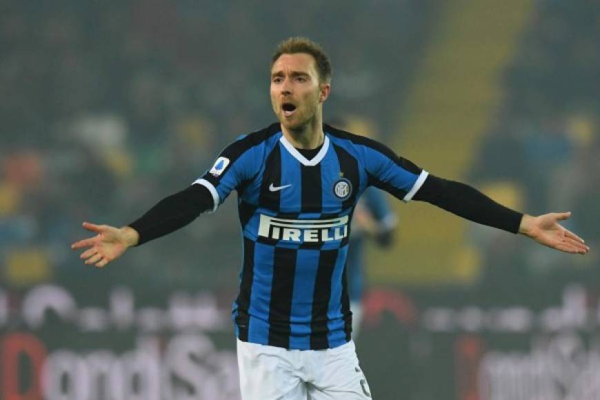 Seis meses después de su llegada, Christian Eriksen podría abandonar el Inter de Milán. El equipo italiano pagó 20 millones de euros por el danés, pero hoy la historia es otra. El centrocampis no se ha adaptado aún al equipo, su estado físico tampoco es el mejor y aún no ha demostrado su valía.<br/><br/>Desde Italia se habla que el entrenador del Inter, Antonio Conte, estaría dispuesto a traspasar al jugador tan sólo seis meses después de su fichaje. Esas informaciones afirman que estarían abiertos a escuchar ofertas superiores a 60 millones de euros.